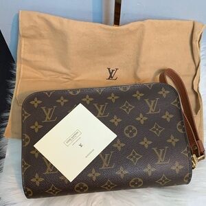1996 authentic Louis Vuitton Orsay clutch with dustbag and card